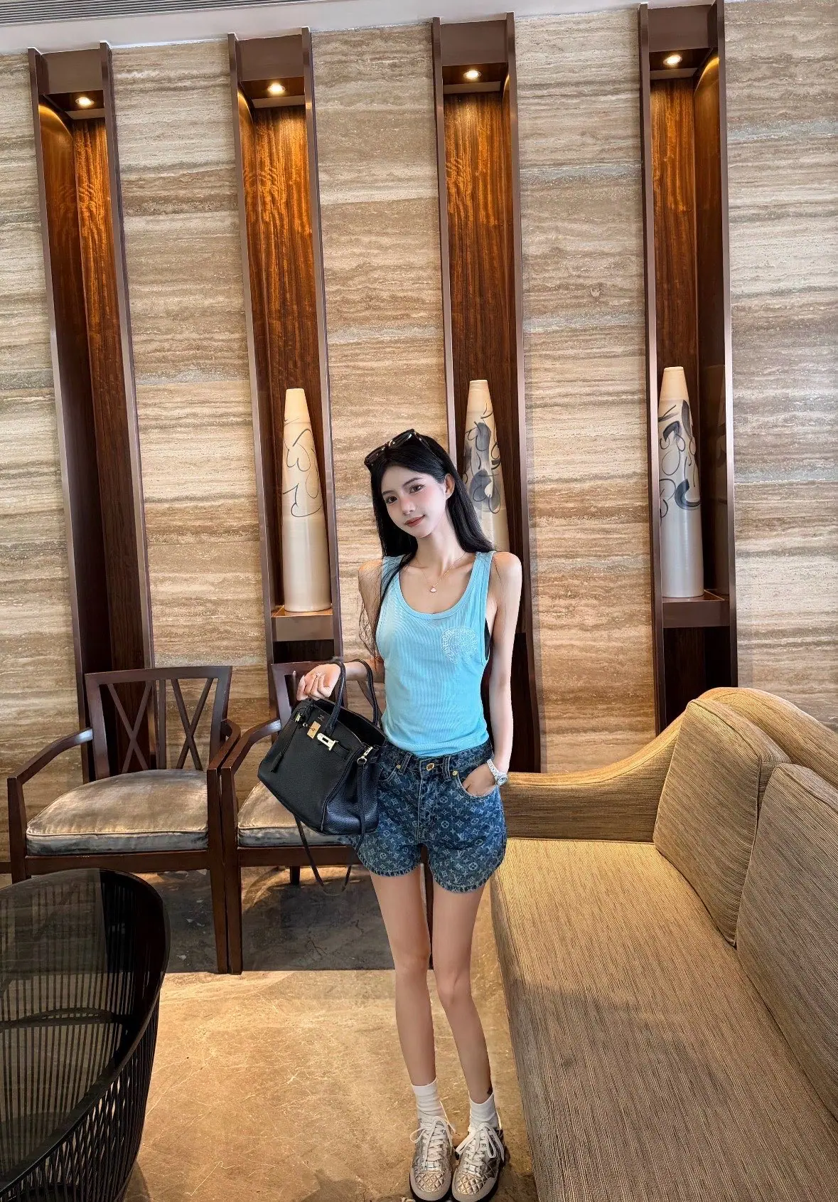 루이비통 모노그램 패턴 하이웨스트 여성 데님 반바지 상세 이미지 7