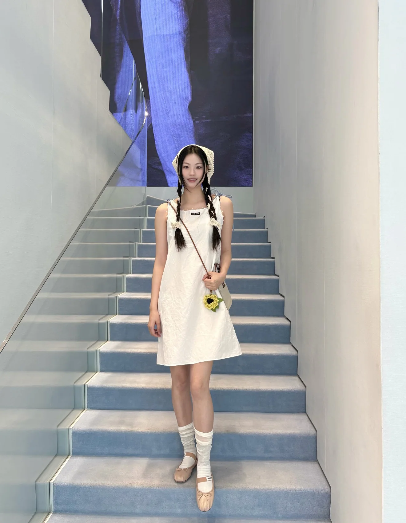 미우미우 화이트 플리츠 민소매 원피스 상세 이미지 3