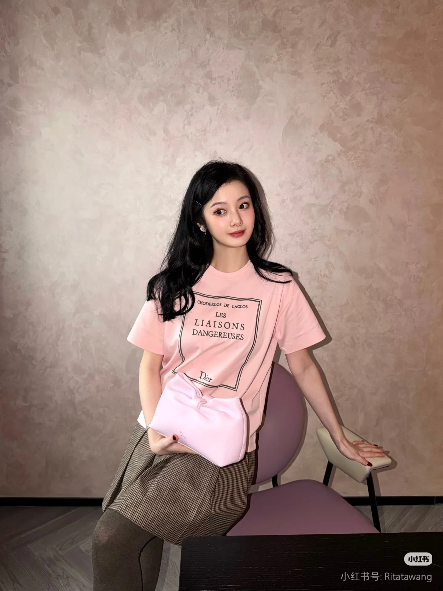 디올 여성 로고 프레임 라운드넥 반팔 티셔츠 상세 이미지 3