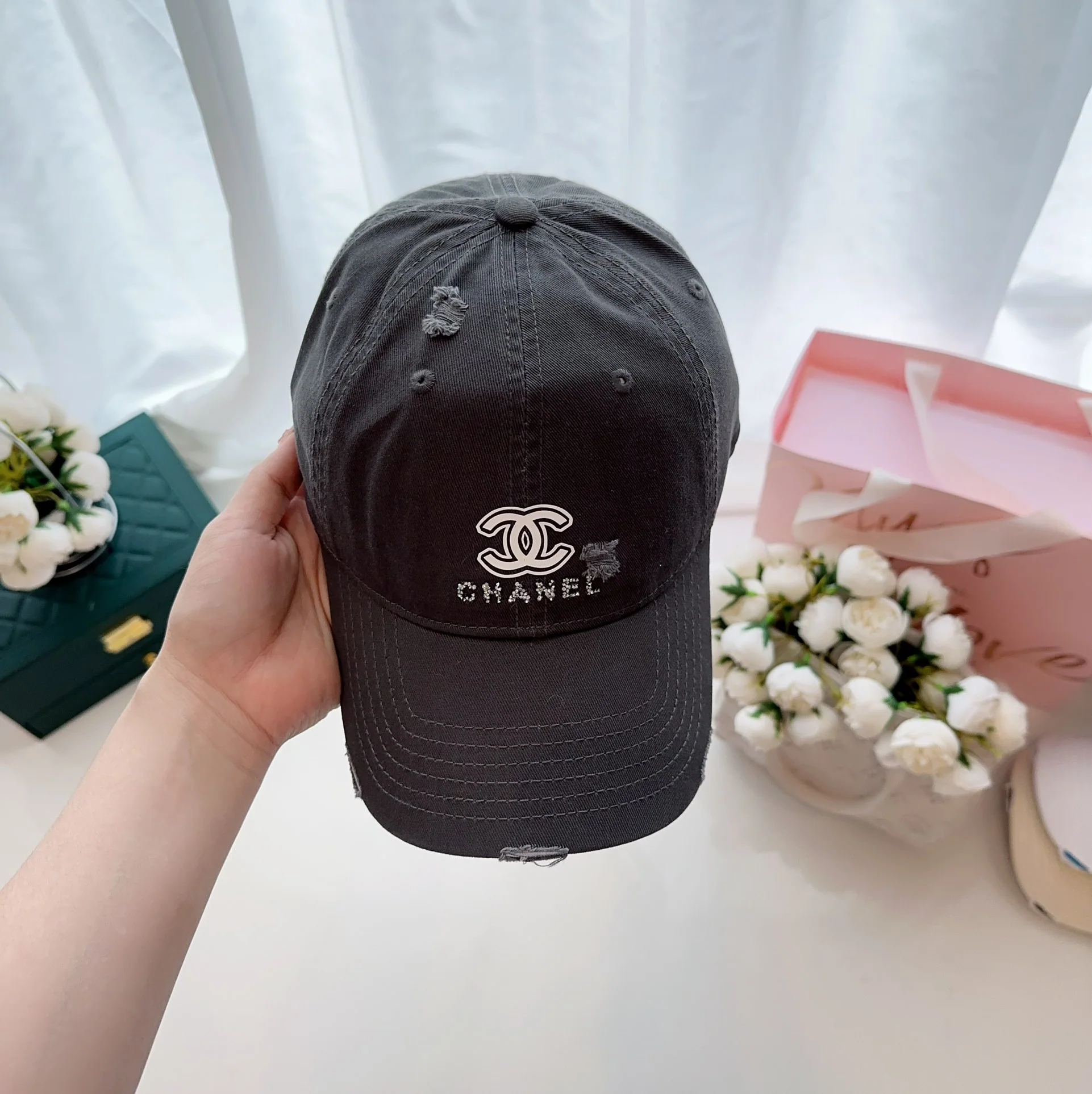 샤넬 데미지 코튼 베이스볼 모자 상세 이미지 3