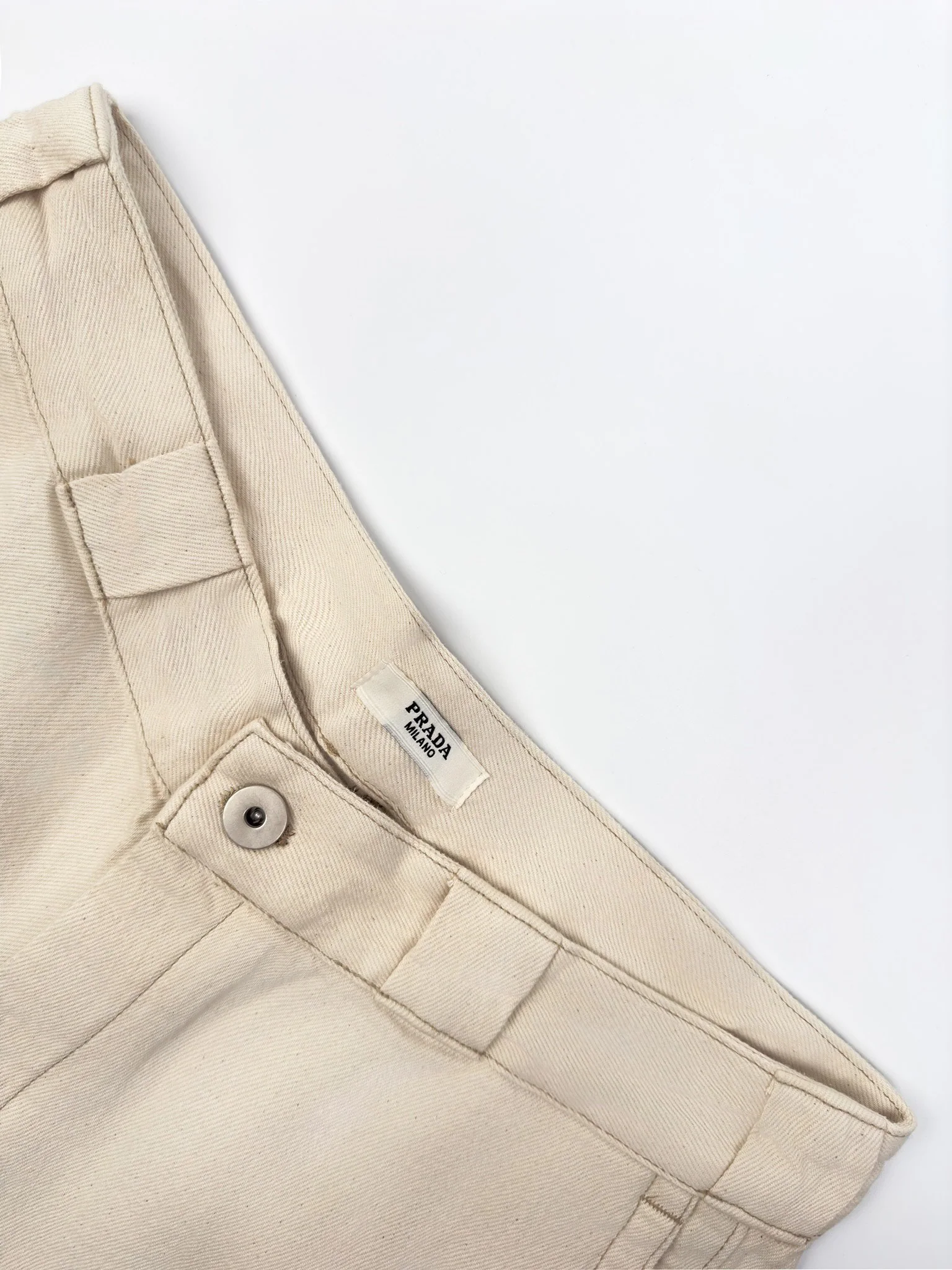 프라다 로고 데님 트라이앵글 블랙 남성 의류 레플리카 46938 Prada Shorts 상세 이미지 3