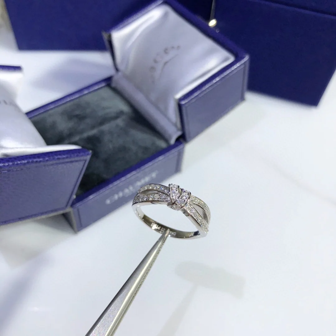 쇼메 18 K 화이트 골드 팔자 반지 상세 이미지 8