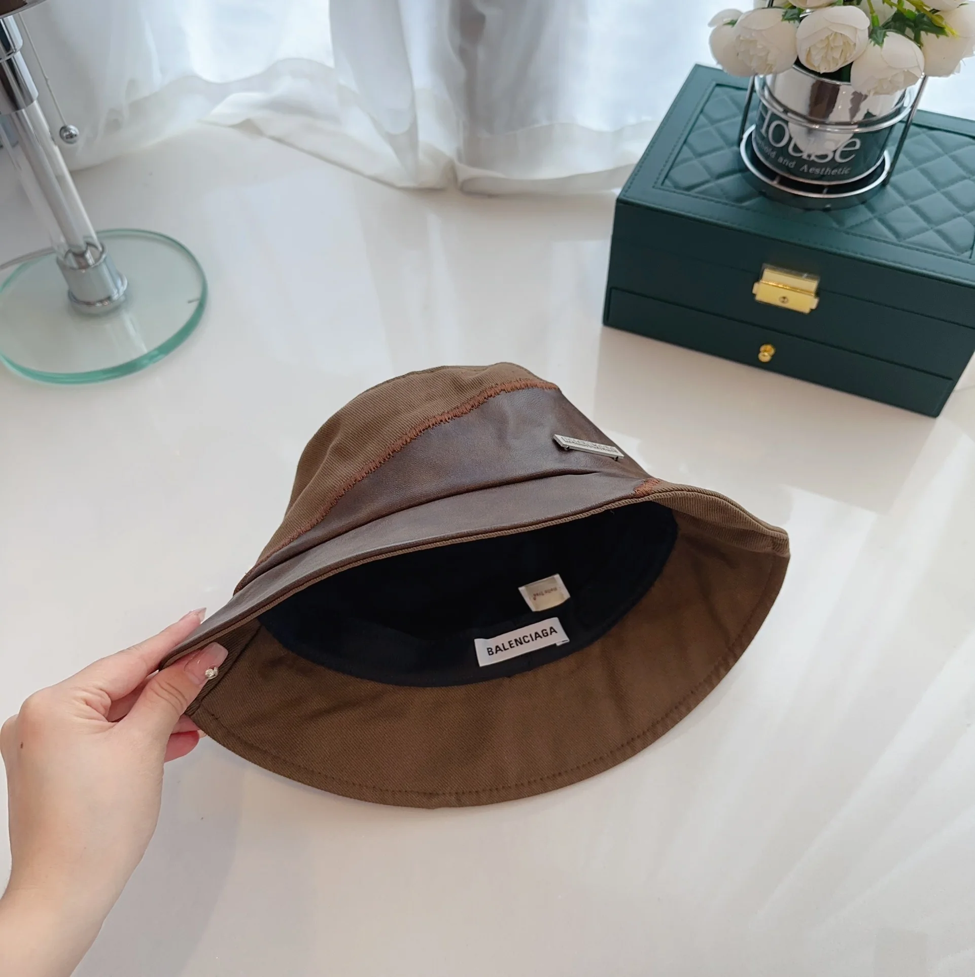 발렌시아가 모자 81606 Balenciaga Cap 상세 이미지 8
