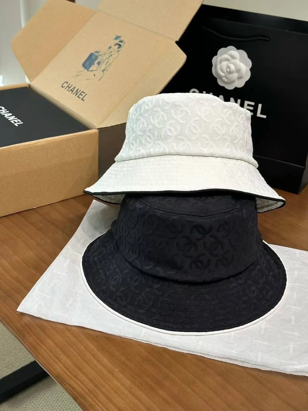 샤넬 로고 버킷 햇 모자 상세 이미지 8