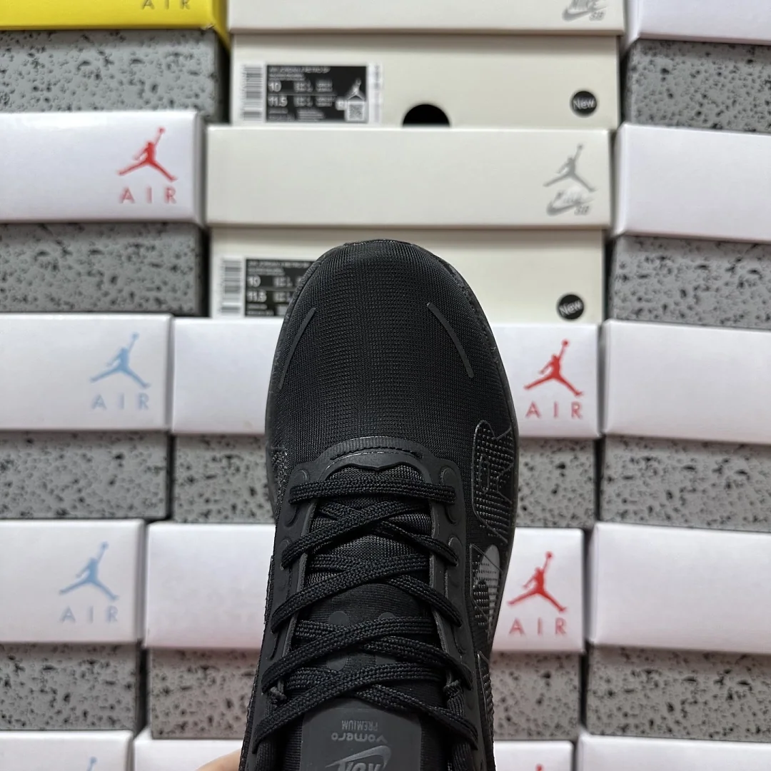 나이키 [5A] 보메로 프리미엄 IQ7325-001 201612 Nike Vomero Premium Realtree Camo Black 상세 이미지 2