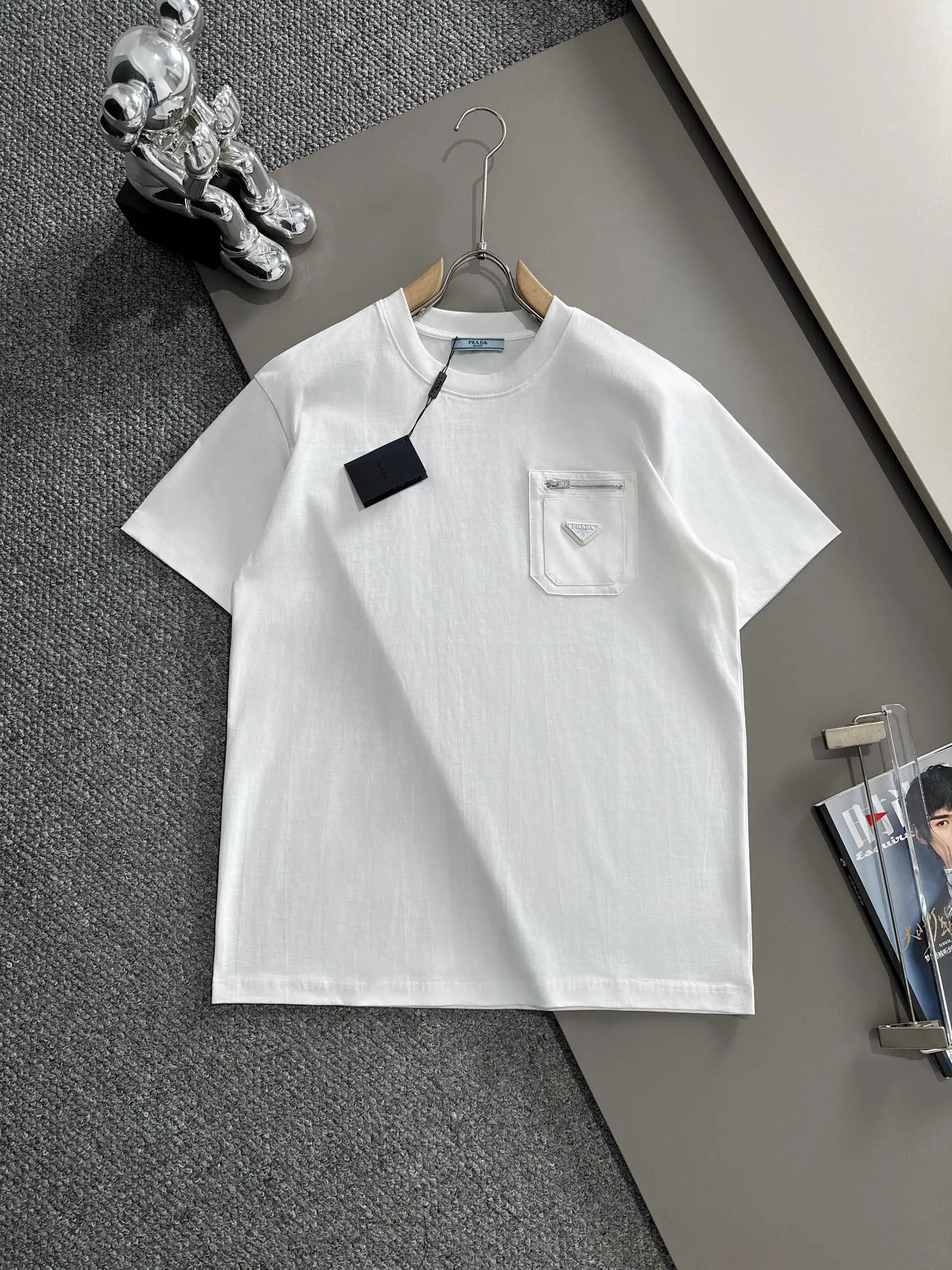 프라다 유니섹스 반팔 티셔츠 상세 이미지 1