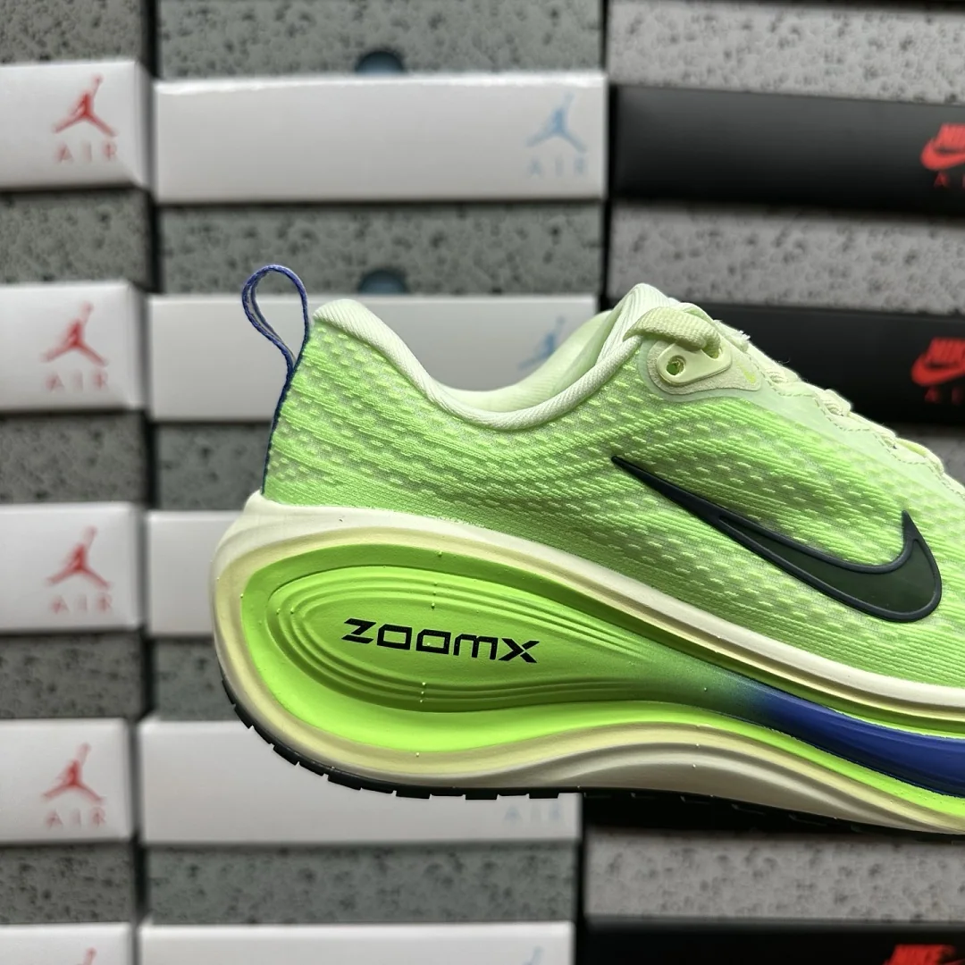 나이키 [XY] 보메로 플러스 HV8150-702 201687 Nike Vomero Plus Volt Tint Lime Blast 상세 이미지 7