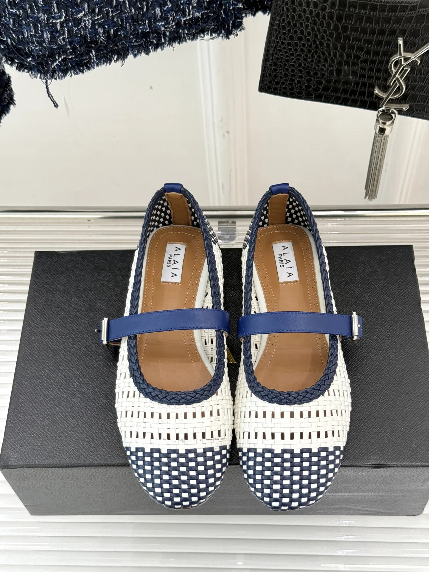 알라이아 메시 메리제인 슈즈 상세 이미지 4