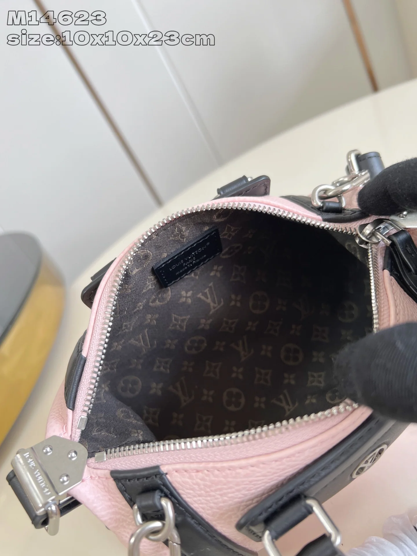 루이비통 M25566 나노 핑크 핸드백 M14623 상세 이미지 7