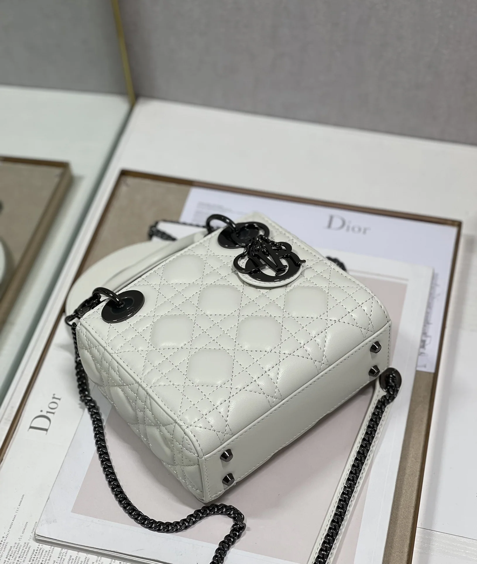 디올 레디 마이 ABC 램스킨 퀼팅 가방 상세 이미지 6
