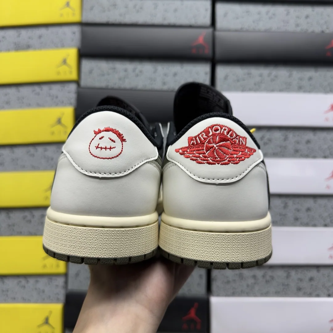 나이키 [GX] 조던 1 레트로 로우 OG SP DZ4137-106 201812 Nike Jordan 1 Retro Low OG SP 상세 이미지 9