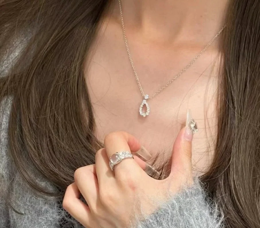 해리윈스턴 다이아몬드 장식 목걸이 상세 이미지 1