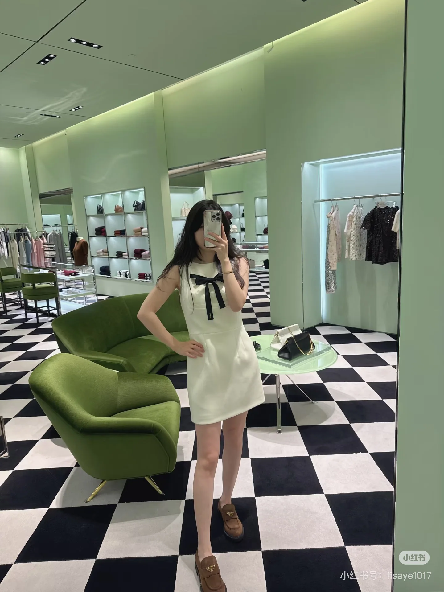 프라다 블랙 리본 민소매 원피스 2026 SS 상세 이미지 8