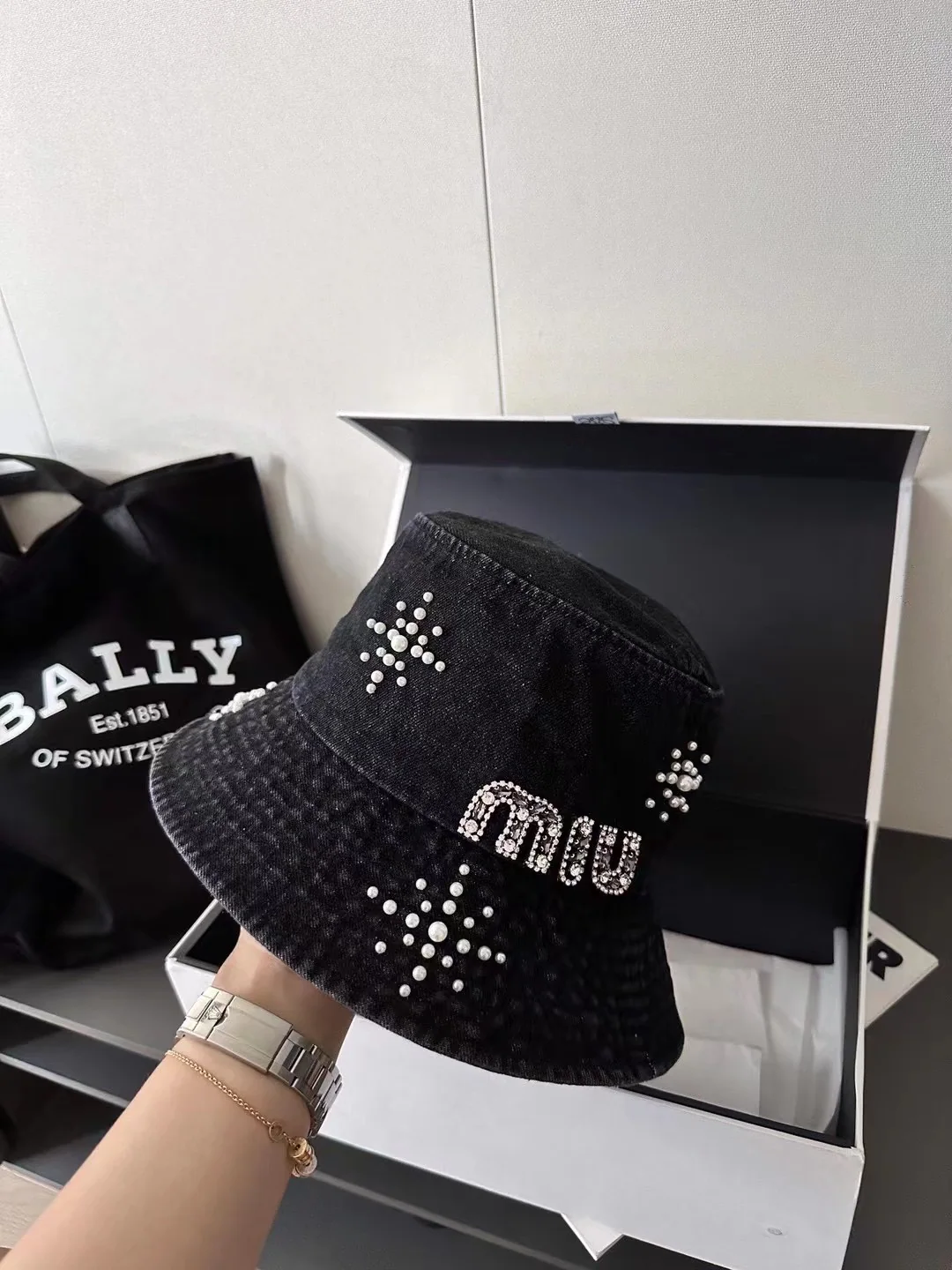 미우미우 모자 81097 Miu Miu Cap 상세 이미지 7