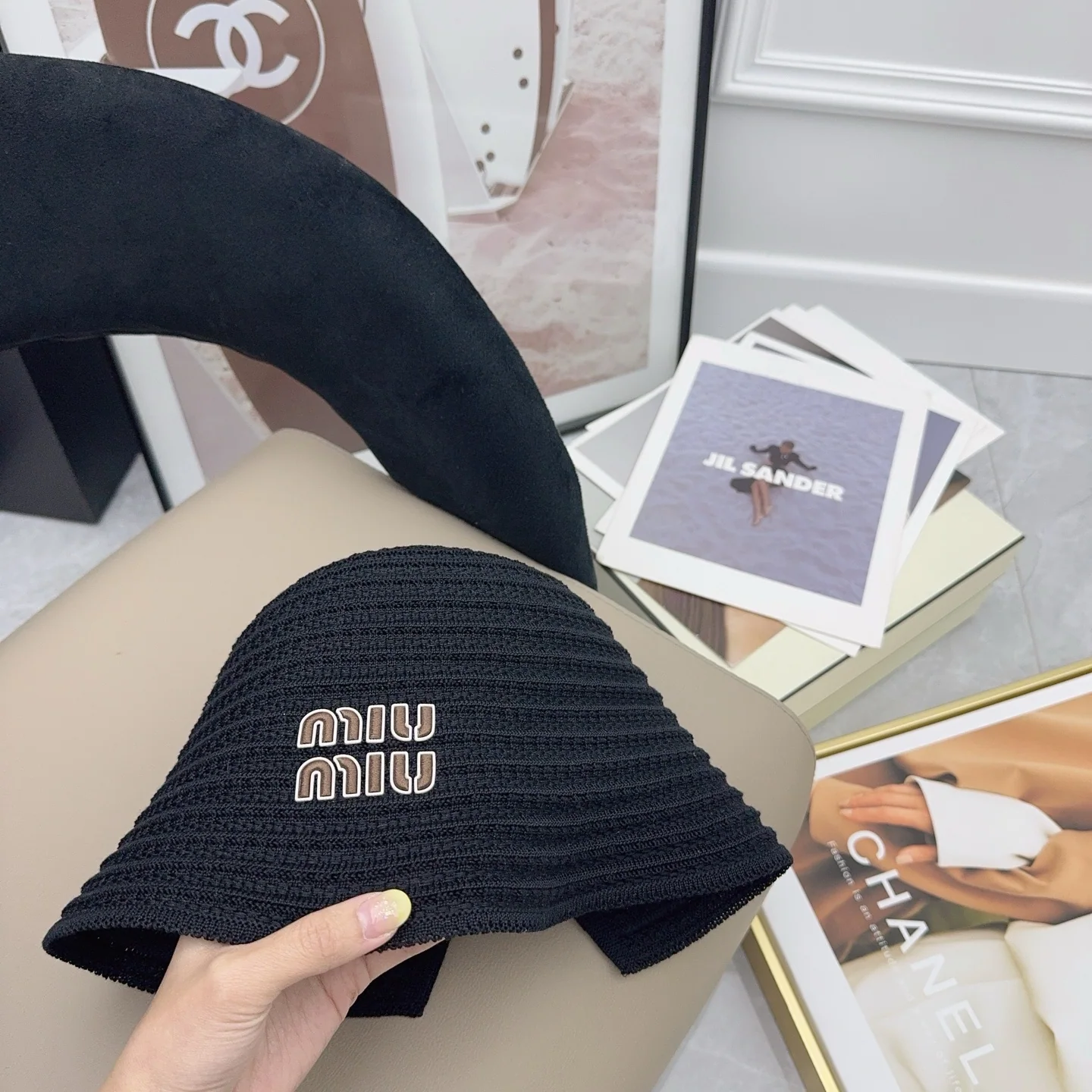 미우미우 모자 80787 Miu Miu Cap 상세 이미지 5