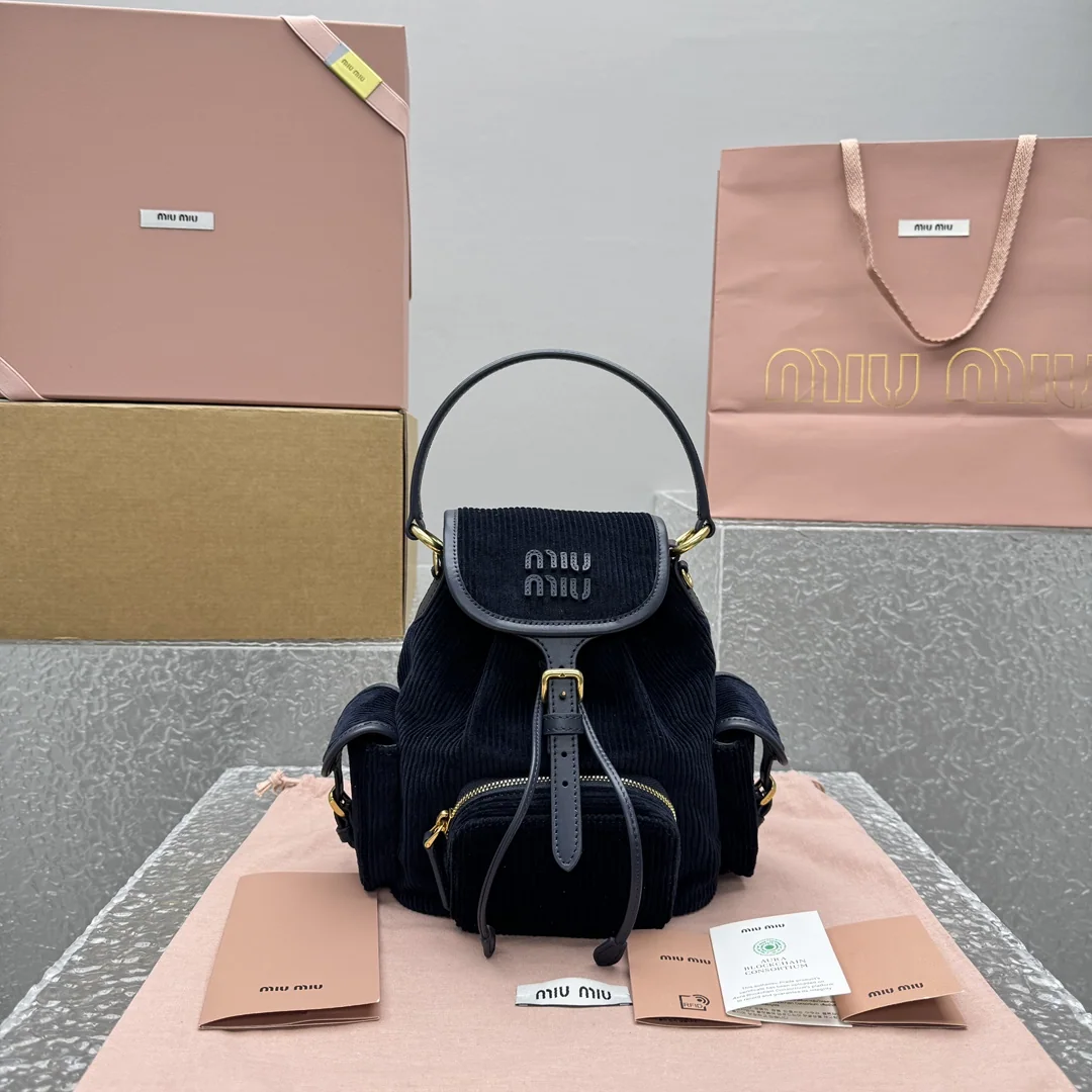 미우미우 코듀로이 백팩 68438