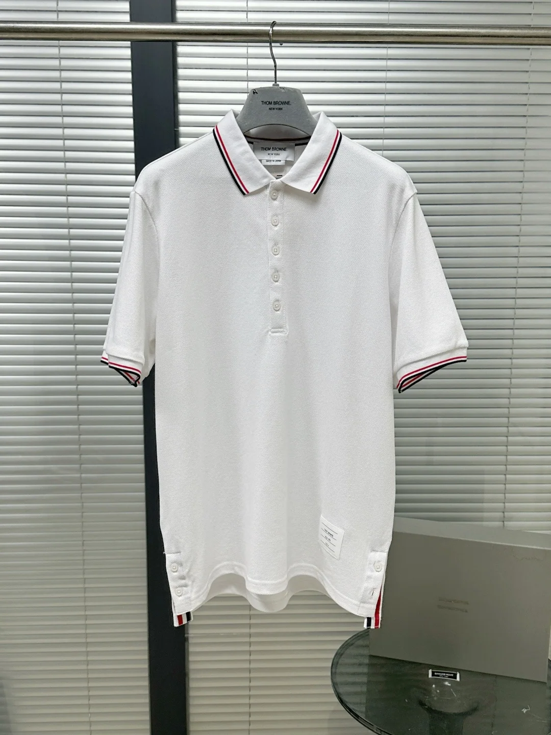 톰브라운 립 메시 반팔 폴로셔츠 남성 상세 이미지 2