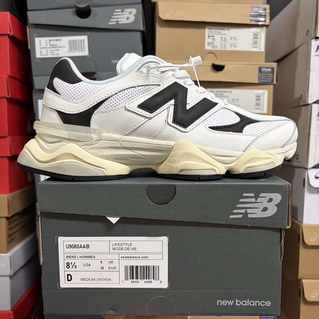 뉴발란스 [C] 9060 화이트 블랙 U9060AAB 202101 New Balance 9060
