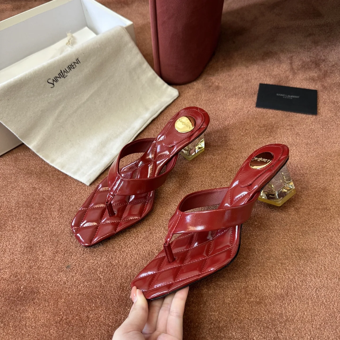 생로랑 퀼팅 에나멜 레드 힐 샌들 쪼리 뮬 상세 이미지 7