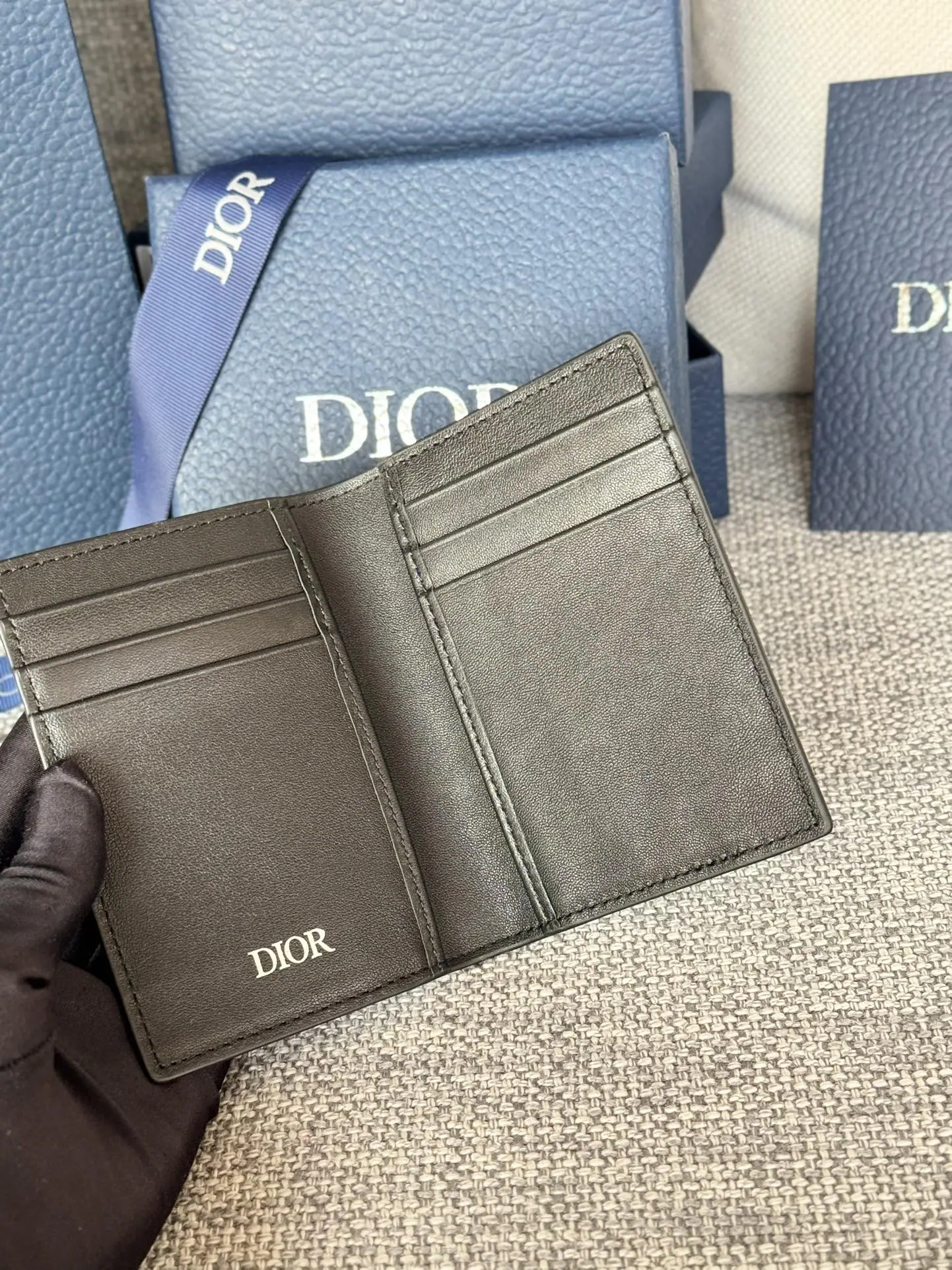 디올 CD 다이아몬드 패턴 세로형 지갑 상세 이미지 6