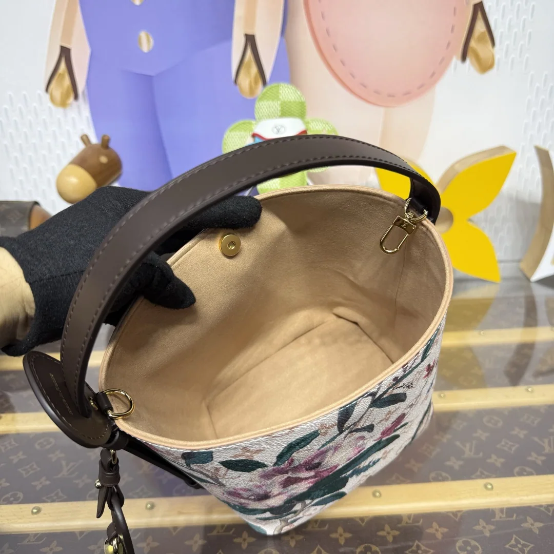 루이비통 모노그램 에덴 버킷백 M29067 상세 이미지 9