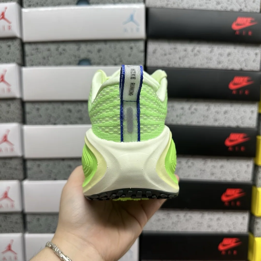 나이키 [XY] 보메로 플러스 HV8150-702 201687 Nike Vomero Plus Volt Tint Lime Blast 상세 이미지 5