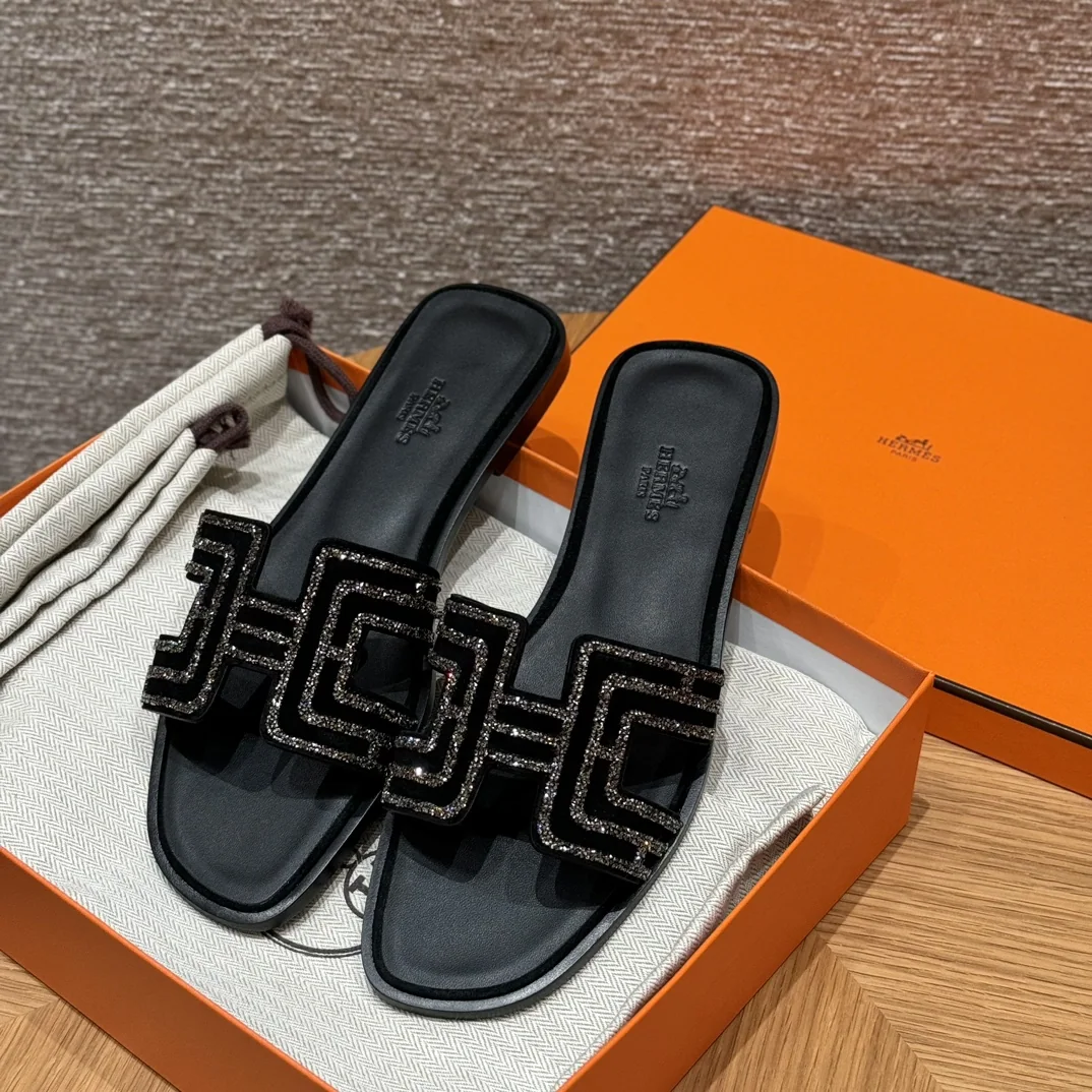 에르메스 오란 슬리퍼 117426