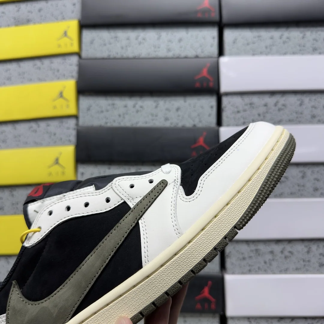 나이키 [GX] 조던 1 레트로 로우 OG SP DZ4137-106 201812 Nike Jordan 1 Retro Low OG SP 상세 이미지 2