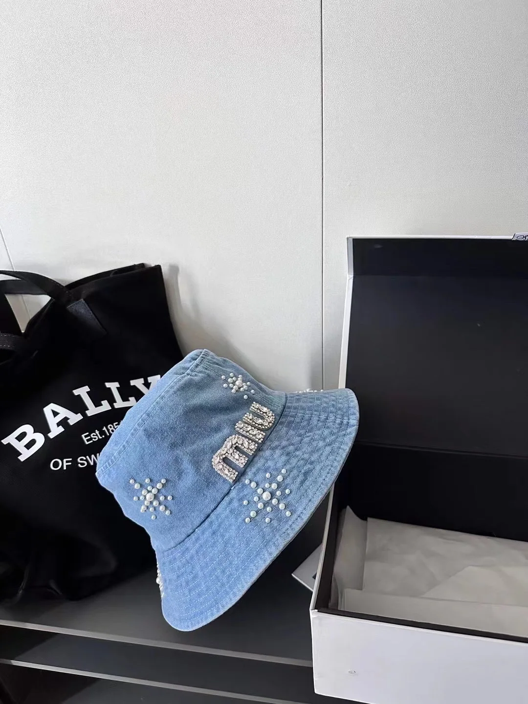 미우미우 모자 81097 Miu Miu Cap 상세 이미지 4