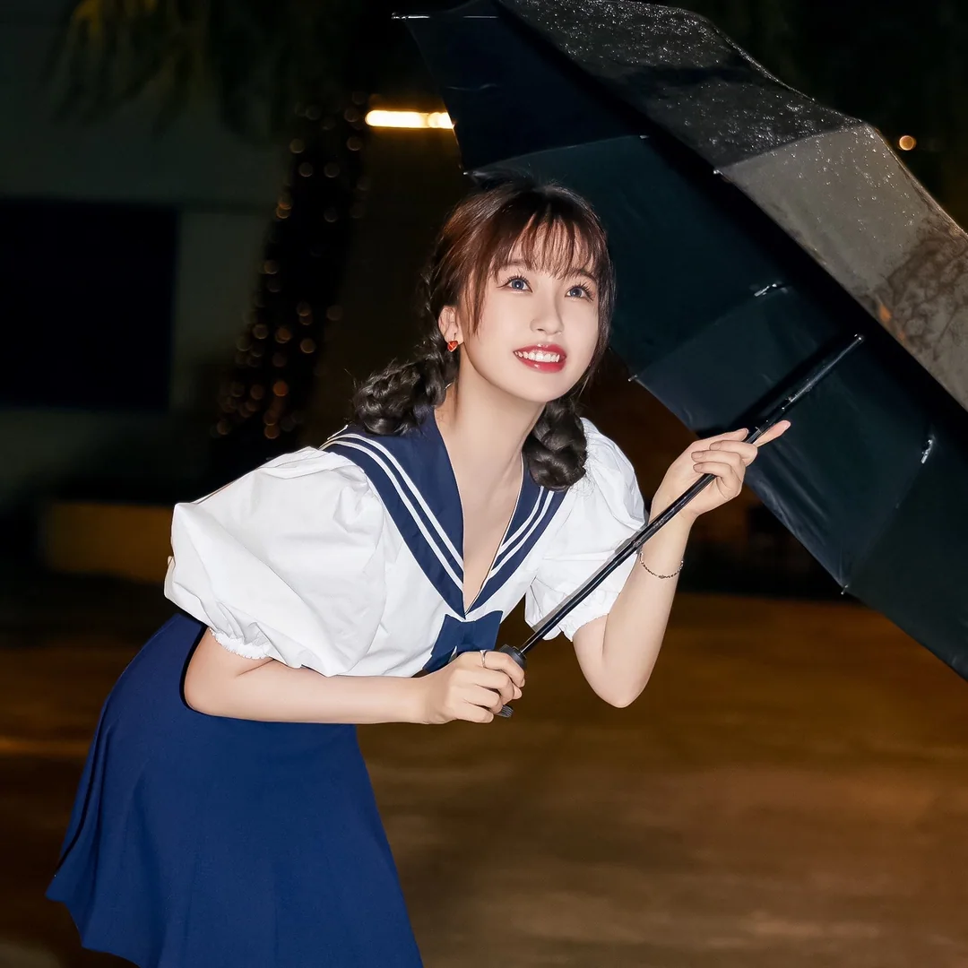 구찌 하트 스터드 실버 귀걸이 상세 이미지 6