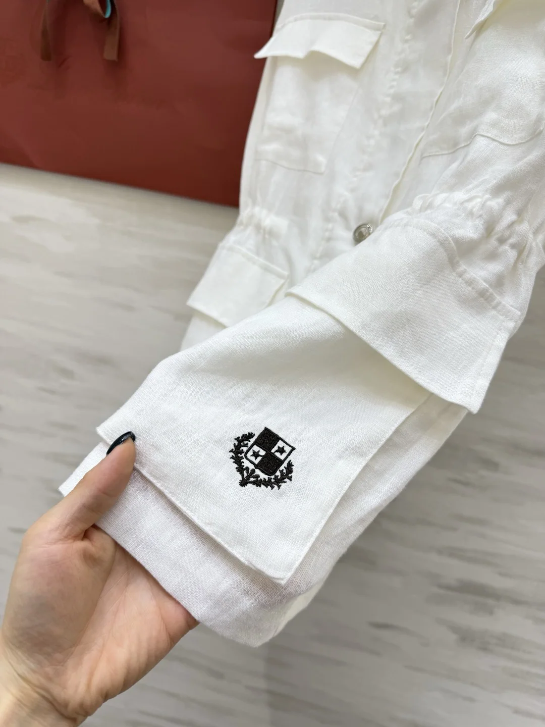 로로피아나 린넨 드로스트링 허리 여성 셔츠 상세 이미지 5