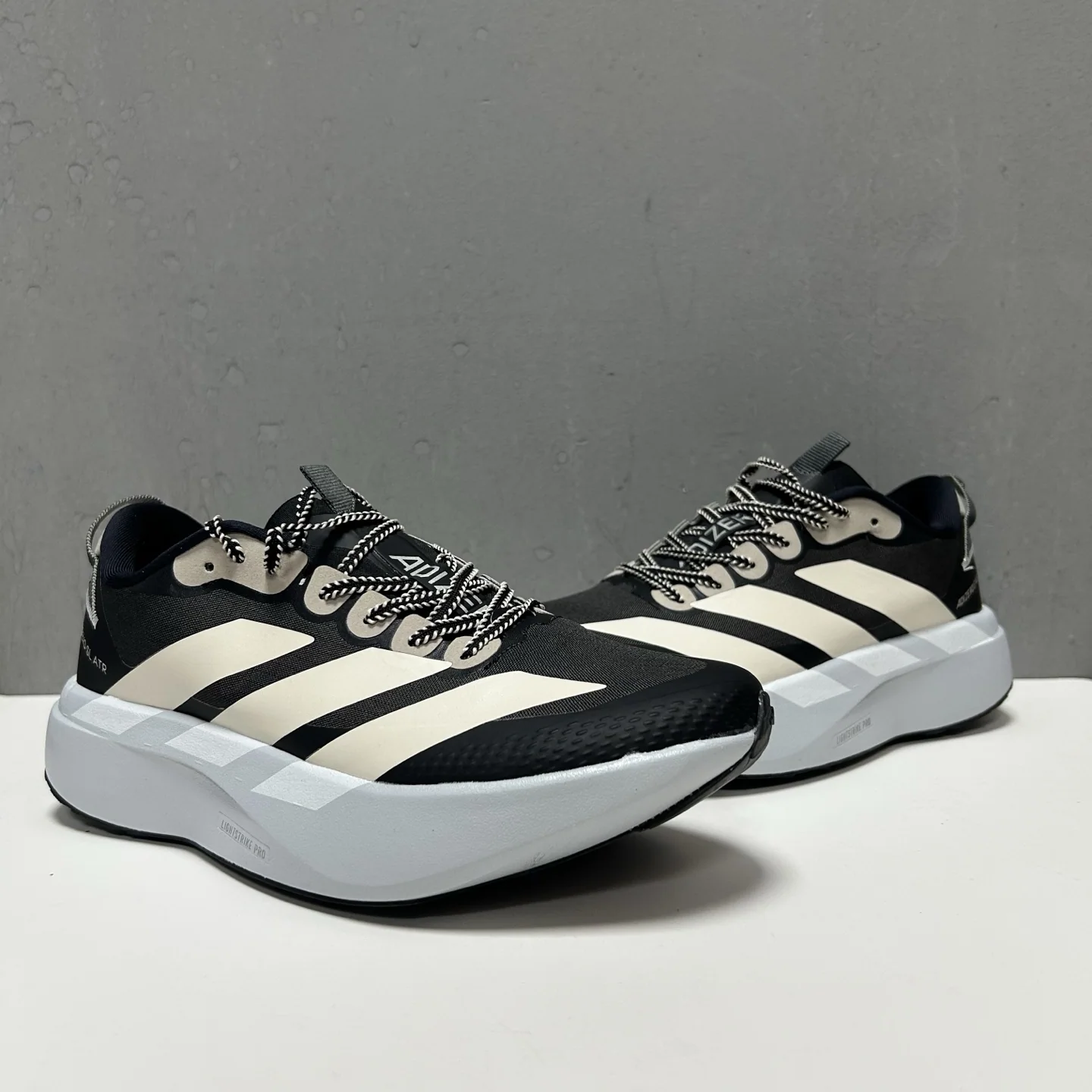 아디다스 신발 157704 Adidas Sneakers 상세 이미지 4
