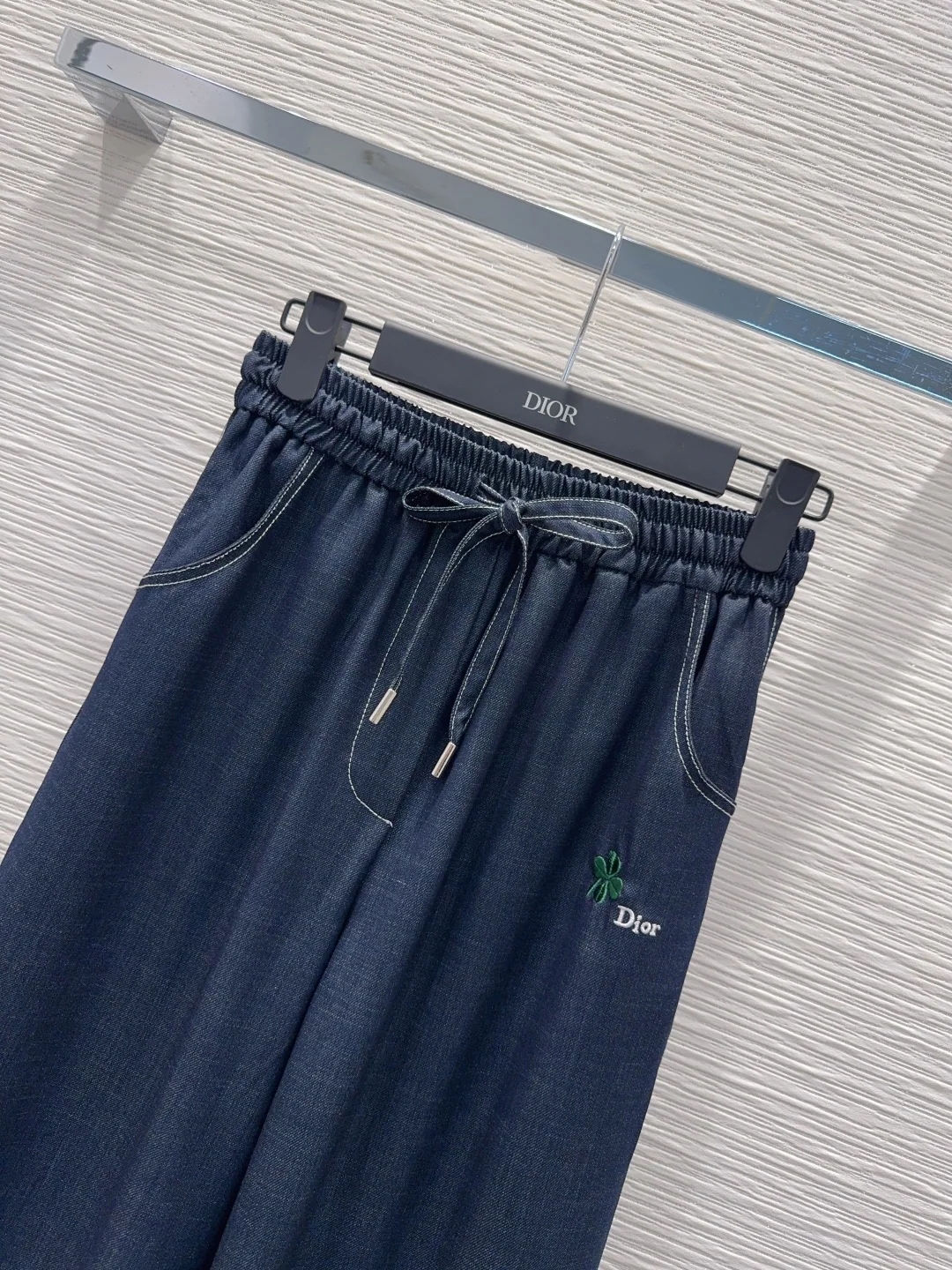 디올 여성 고밀도 바지 2026 SS 상세 이미지 2