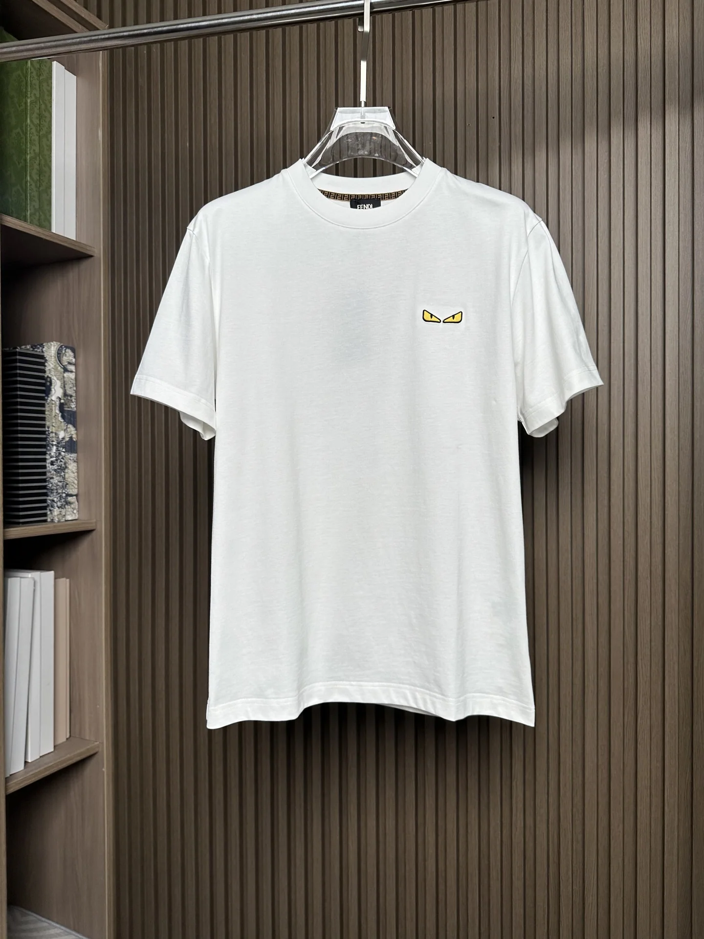 펜디 P220 (화이트) FD 펜디 2026 SS 봄/여름 신상 남성 캐주얼 크루넥 반팔 티셔츠 2010 상세 이미지 2