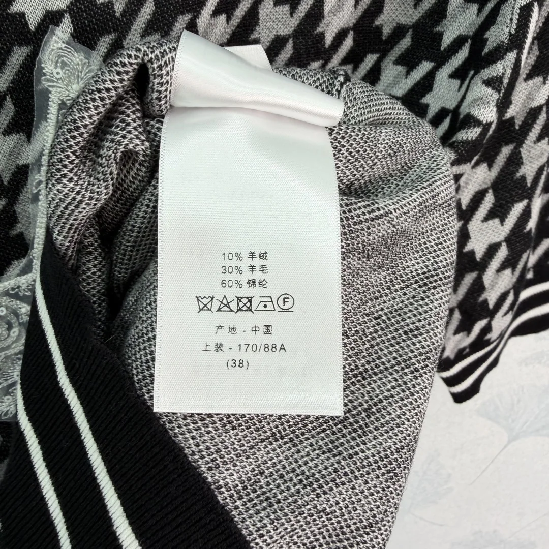 디올 치도리 격자 별 자수 니트 반팔 티셔츠 상세 이미지 9