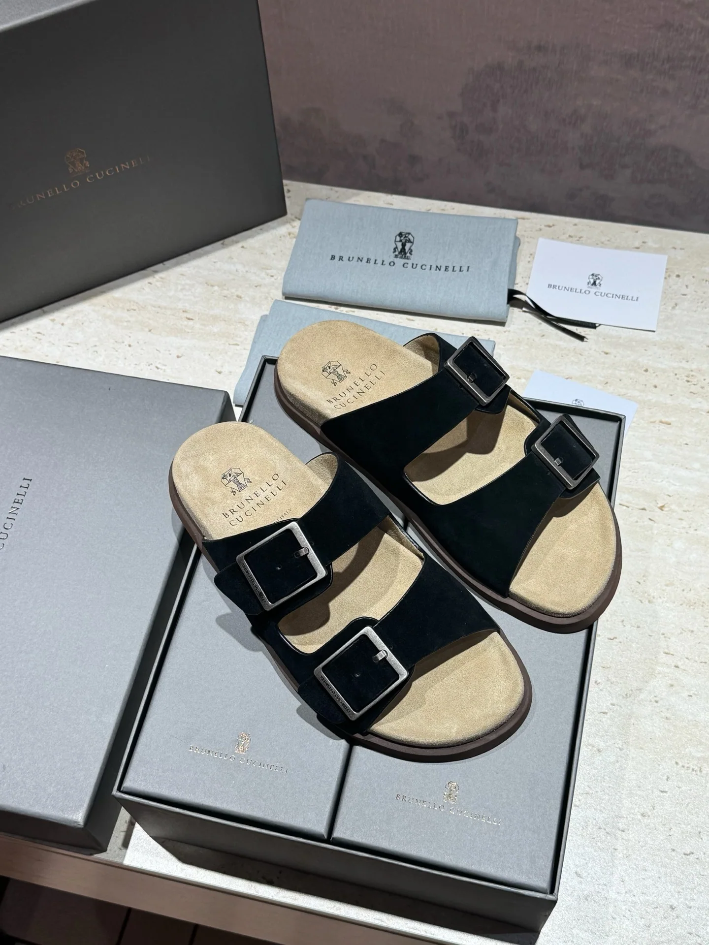 브루넬로쿠치넬리 남성 스웨이드 비치샌들 상세 이미지 3