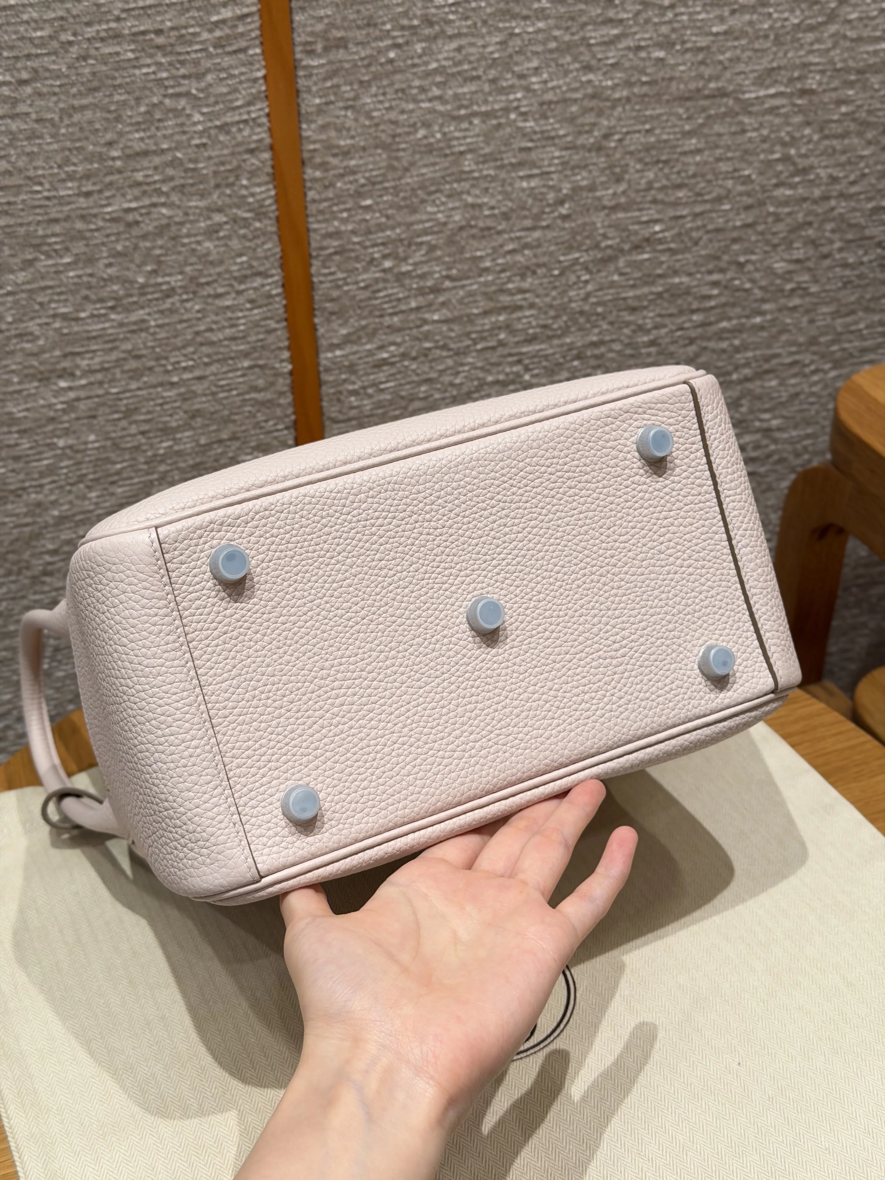 에르메스 린디 26 cm 소가죽 가방 상세 이미지 14