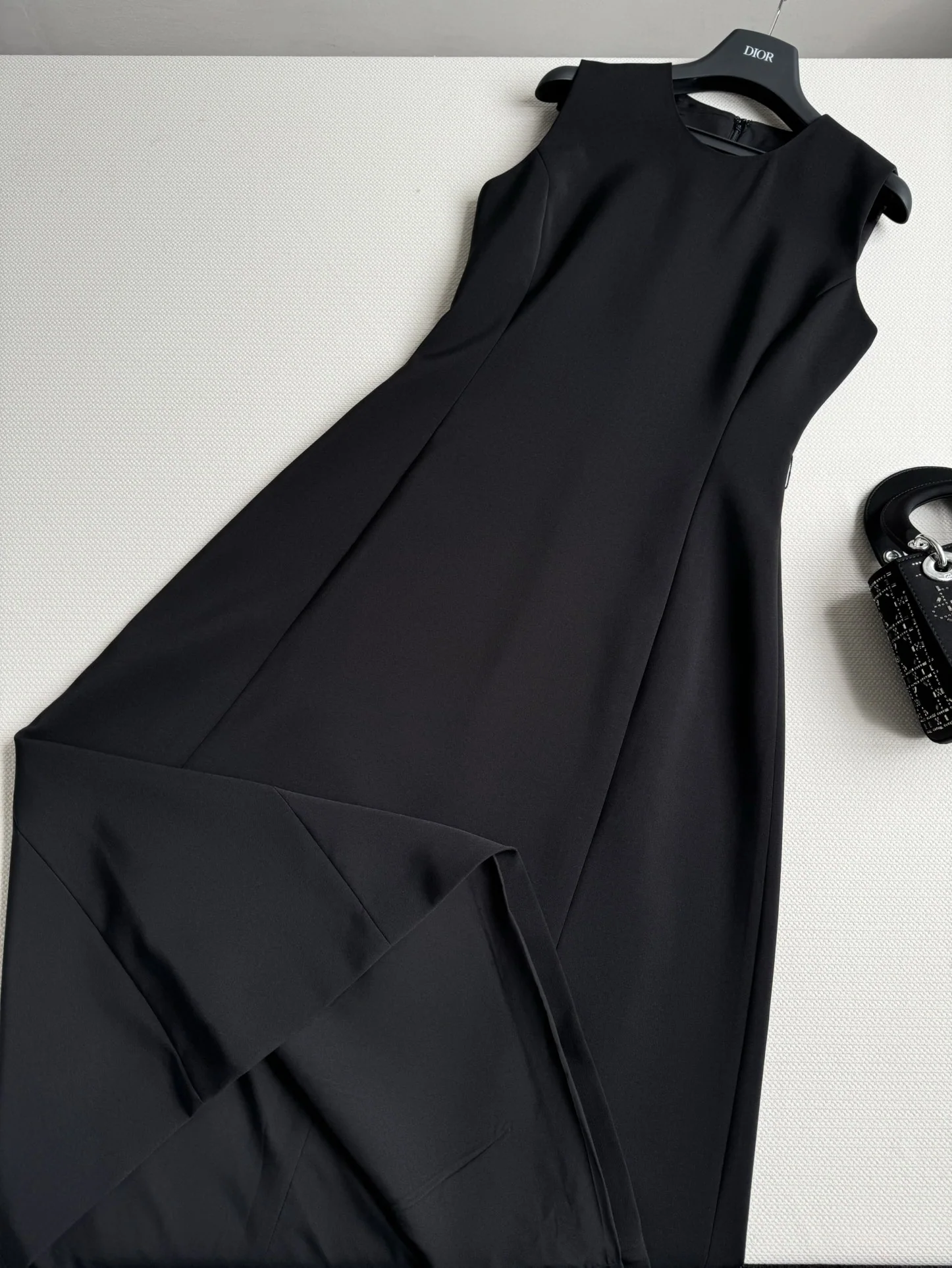 디올 블랙 민소매 원피스 2025 FW 상세 이미지 4