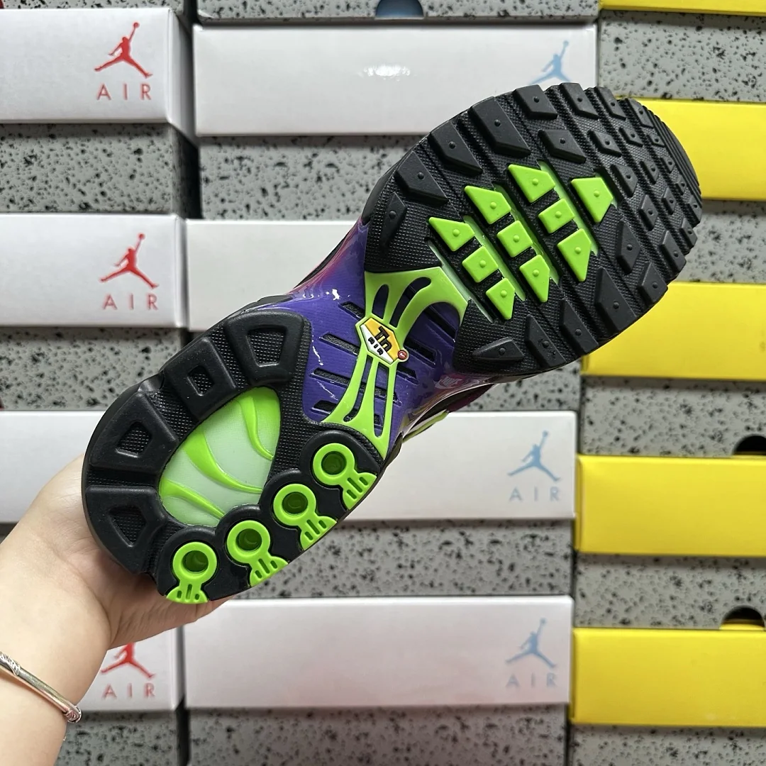 나이키 [DF] 에어 맥스 플러스 604133-610 201516 Nike Air Max Plus Rebellious Fireberry 상세 이미지 3