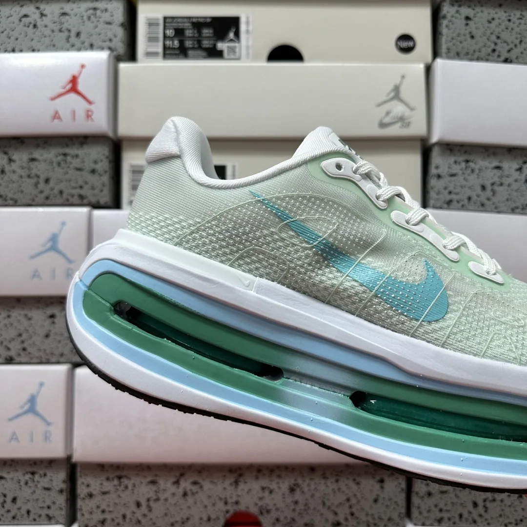 나이키 [5A] 보메로 프리미엄 블루 HQ2050-983 201628 Nike Vomero Premium 상세 이미지 9