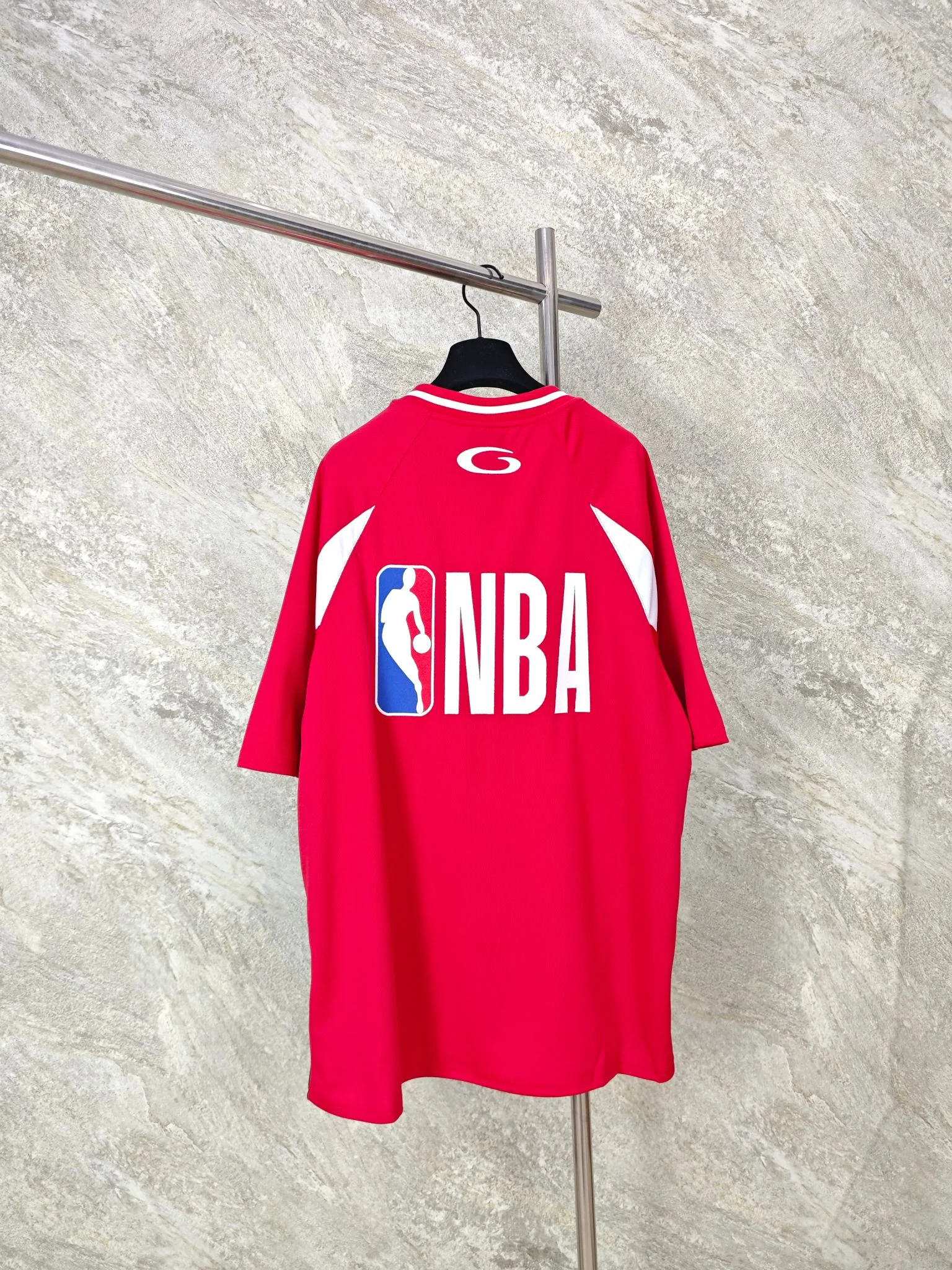 발렌시아가 NBA 콜라보 자수 메시 반팔 티셔츠 2026 SS 상세 이미지 2