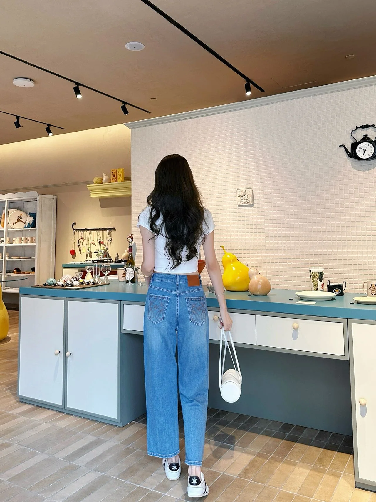 로에베 스트레이트 레그 크롭 여성 바지 상세 이미지 2