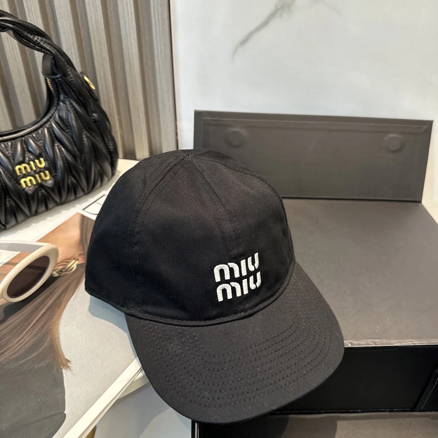 미우미우 모자 81108 Miu Miu Cap 상세 이미지 8