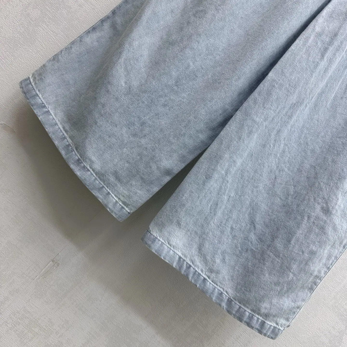 샤넬 진주 버튼 데님 여성 바지 상세 이미지 3