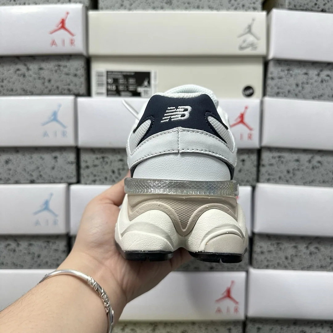 뉴발란스 [C] 9060 화이트 블랙 U9060VNB 202111 New Balance 9060 상세 이미지 4