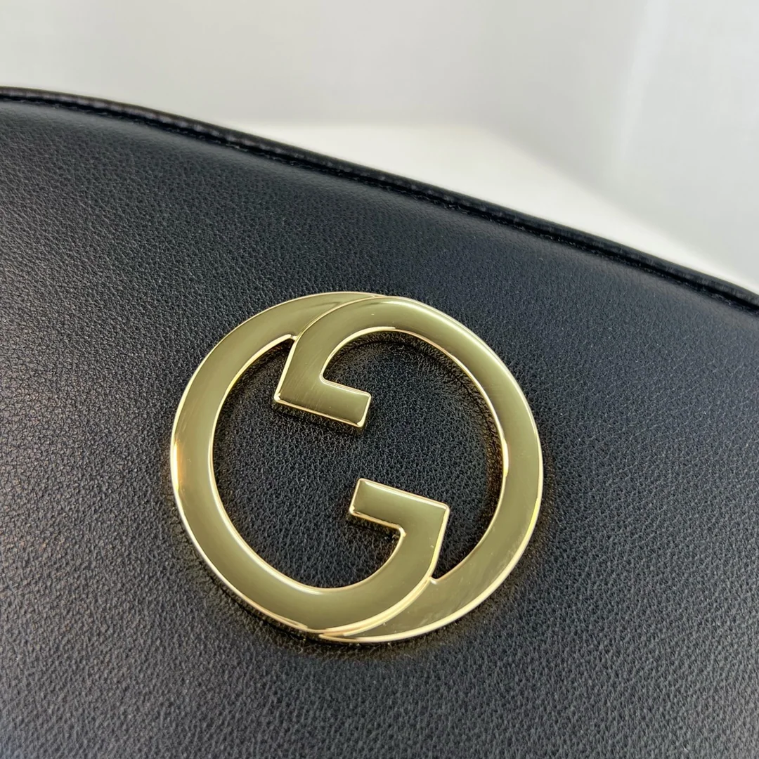 구찌 GG 블론디 인터로킹 로고 지갑 상세 이미지 5