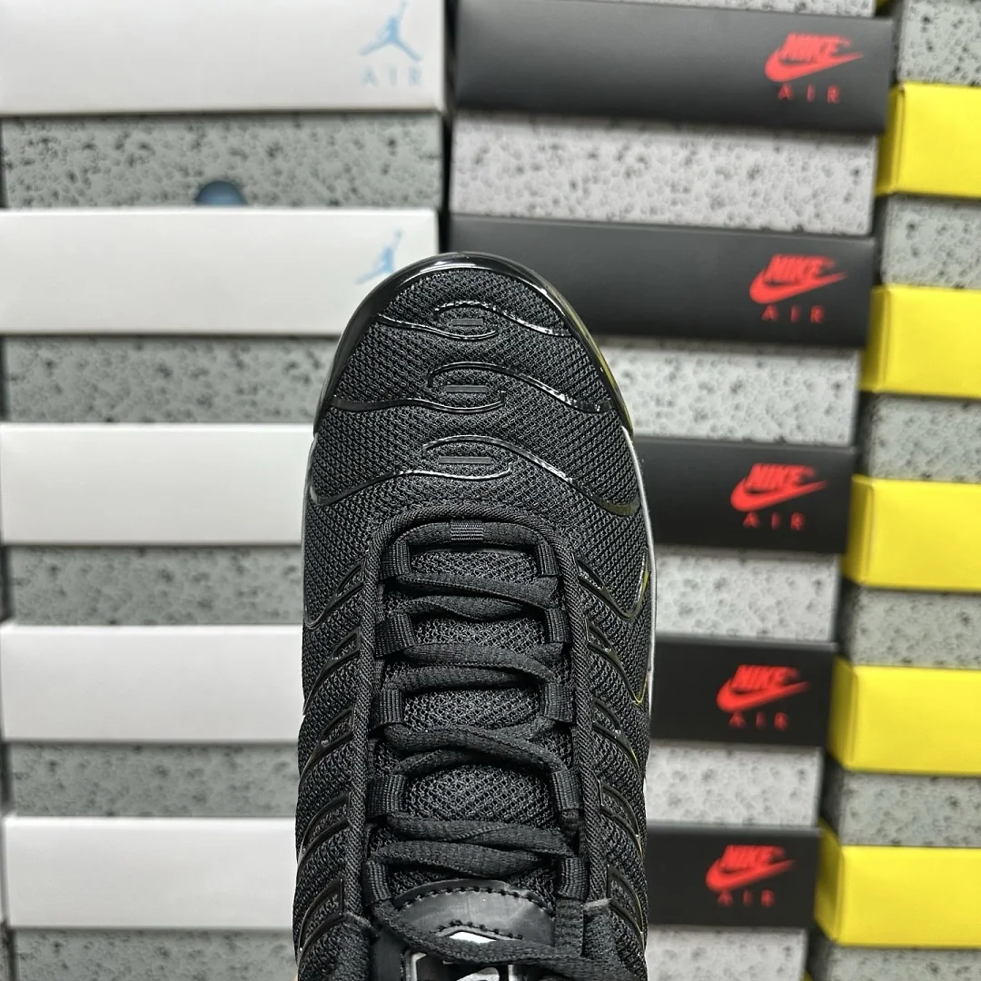 나이키 [DF] 에어 맥스 플러스 OG HV8066-002 201691 Nike Air Max Plus OG Black Reflective 상세 이미지 5