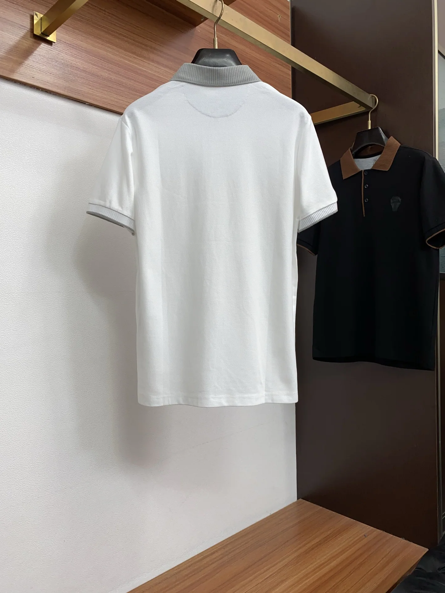 브루넬로쿠치넬리 남성 반팔 카라 티셔츠 상세 이미지 9