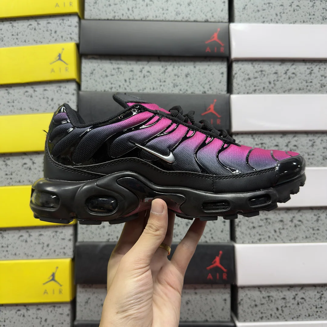 나이키 [BD] 에어 맥스 플러스 FJ5481-010 201841 Nike Air Max Plus Black Pink 상세 이미지 2