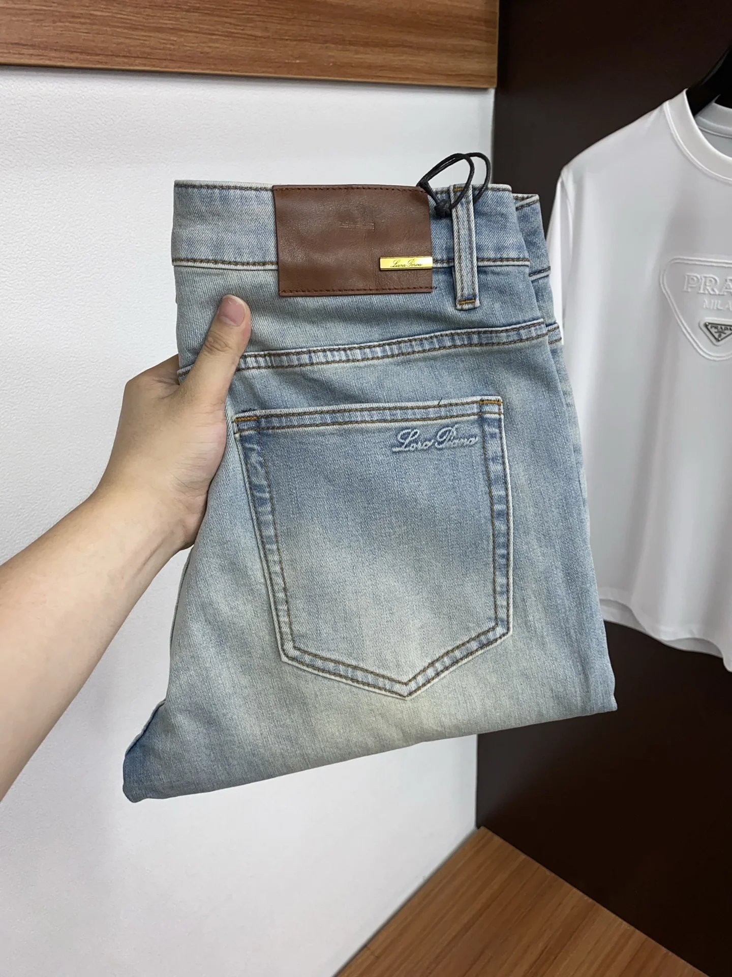 로로피아나 데님 크롭 남성 바지 상세 이미지 1